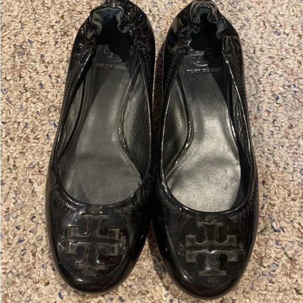 Tory Burch Glossy Black Flats - Picture 1 of 6